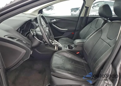 2014 Ford Focus Se from USA, damaged, VIN 1FADP3K2XEL319995